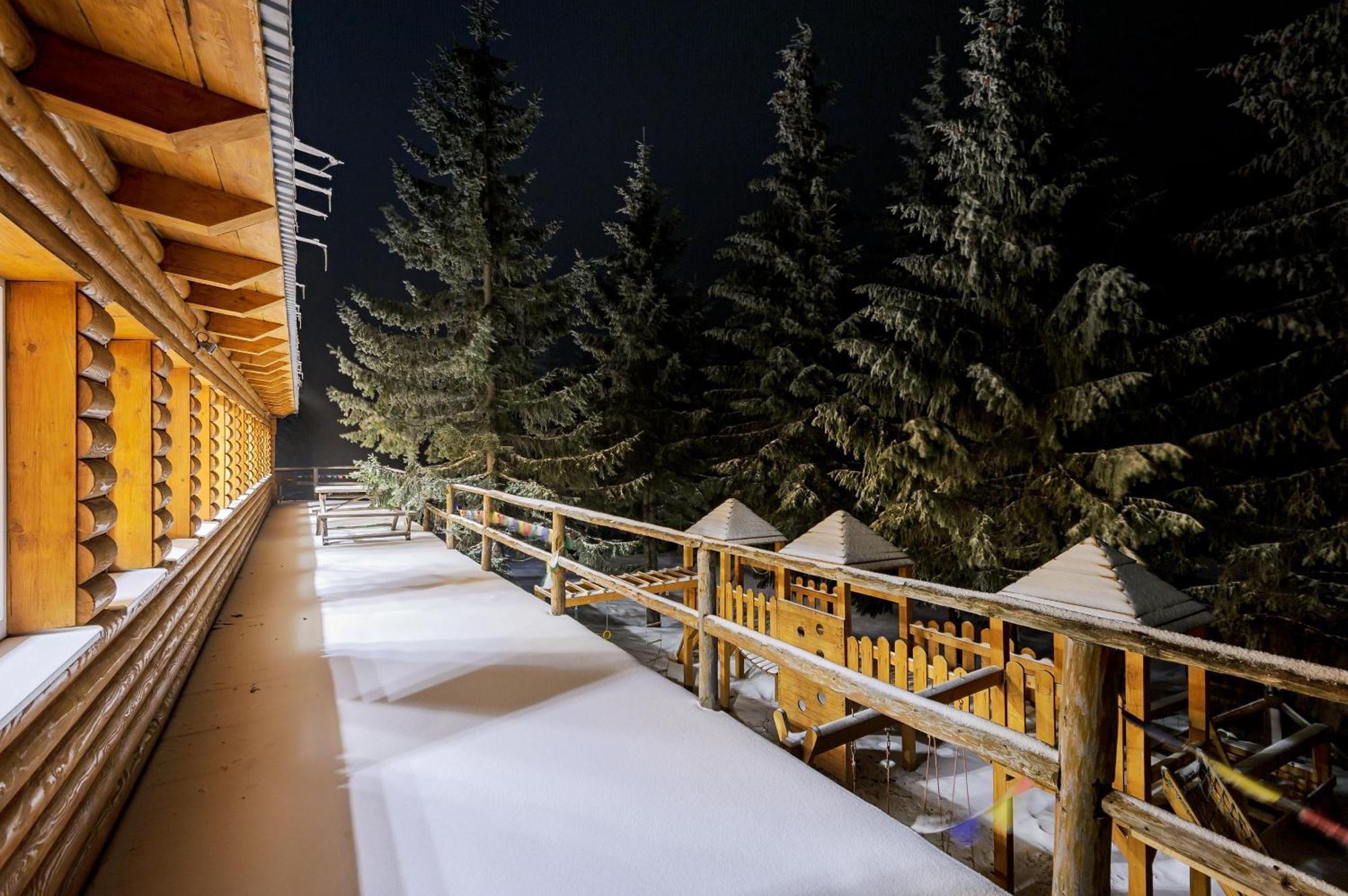 Оаза Hotel Драгобрат Екстериор снимка
